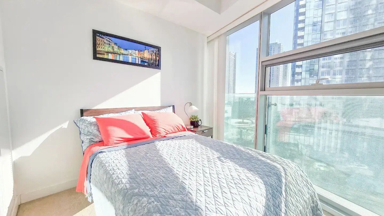 Photo of Bedroom in Toronto Entertainment District