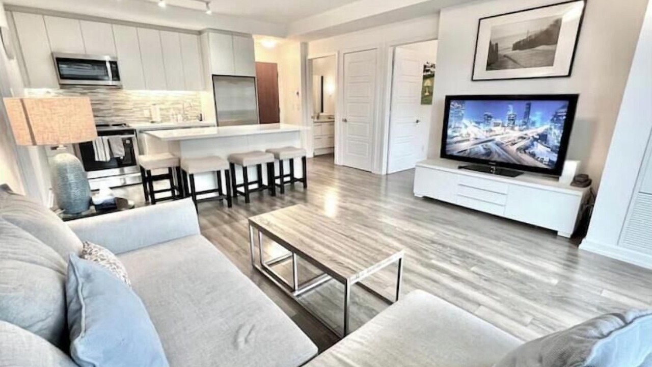 Photo of Livingroom in Big Bay Point