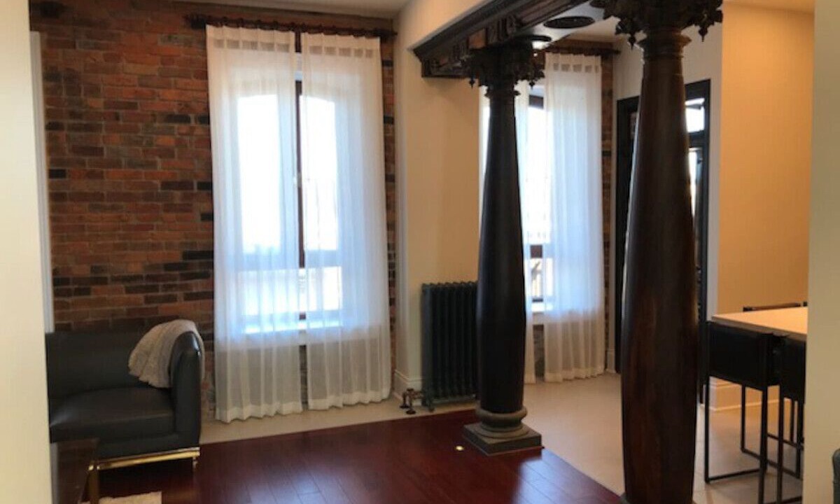 Photo of Livingroom in Belleville