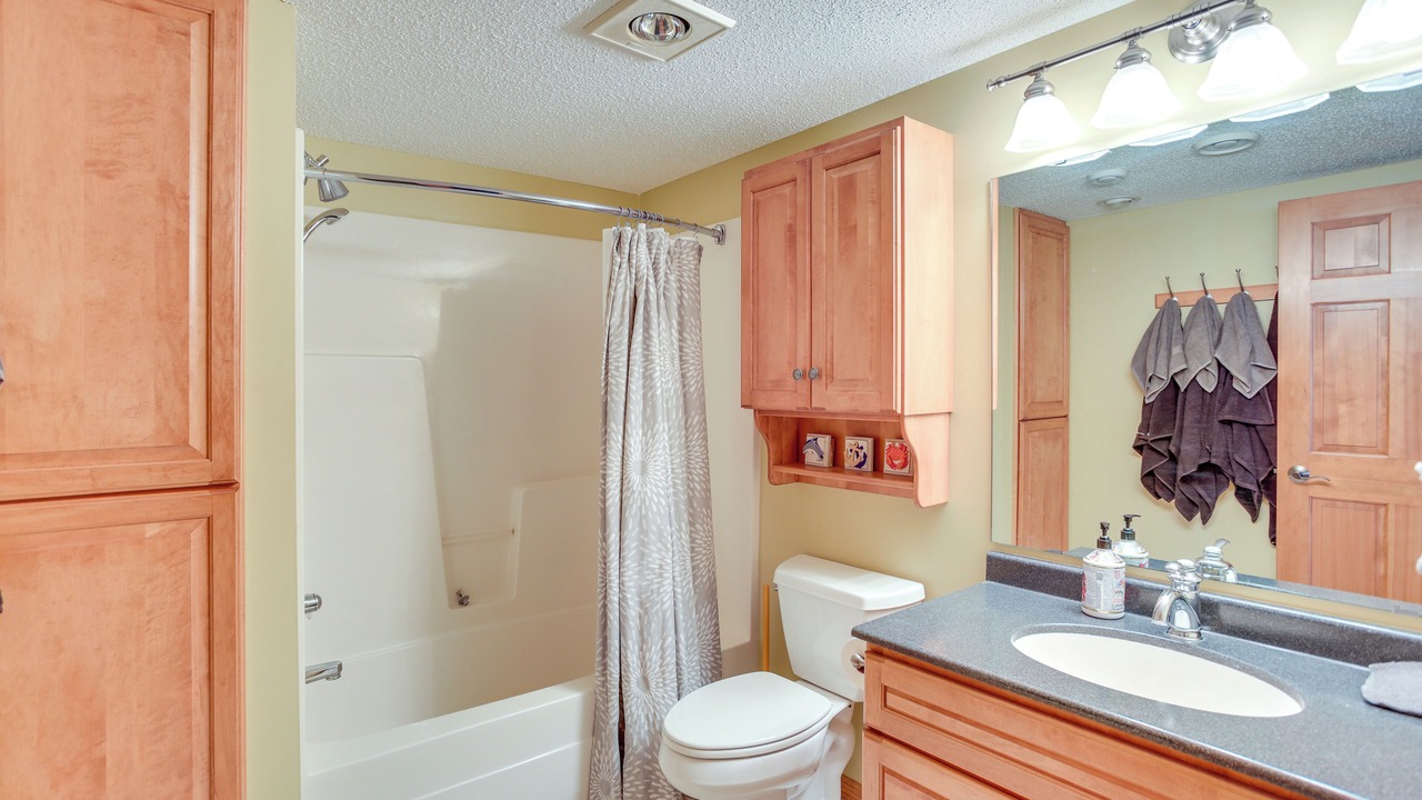 Photo of Bathroom in Howard Lake
