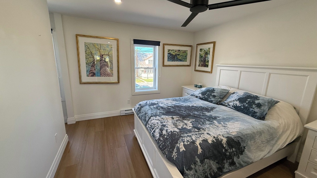 Photo of Bedroom in Grand Bend