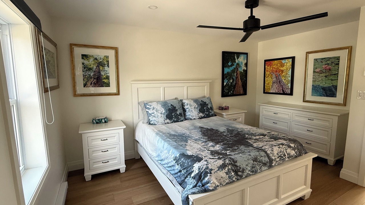 Photo of Bedroom in Grand Bend
