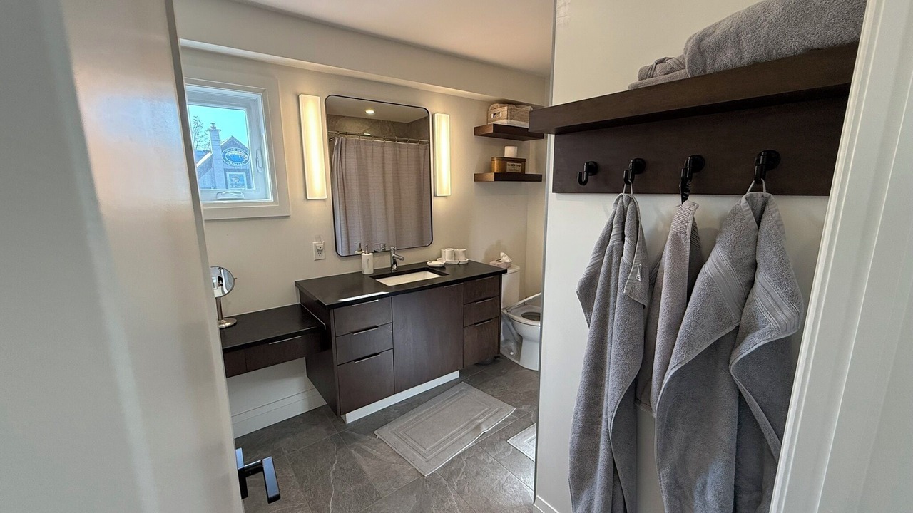 Photo of Bathroom in Grand Bend