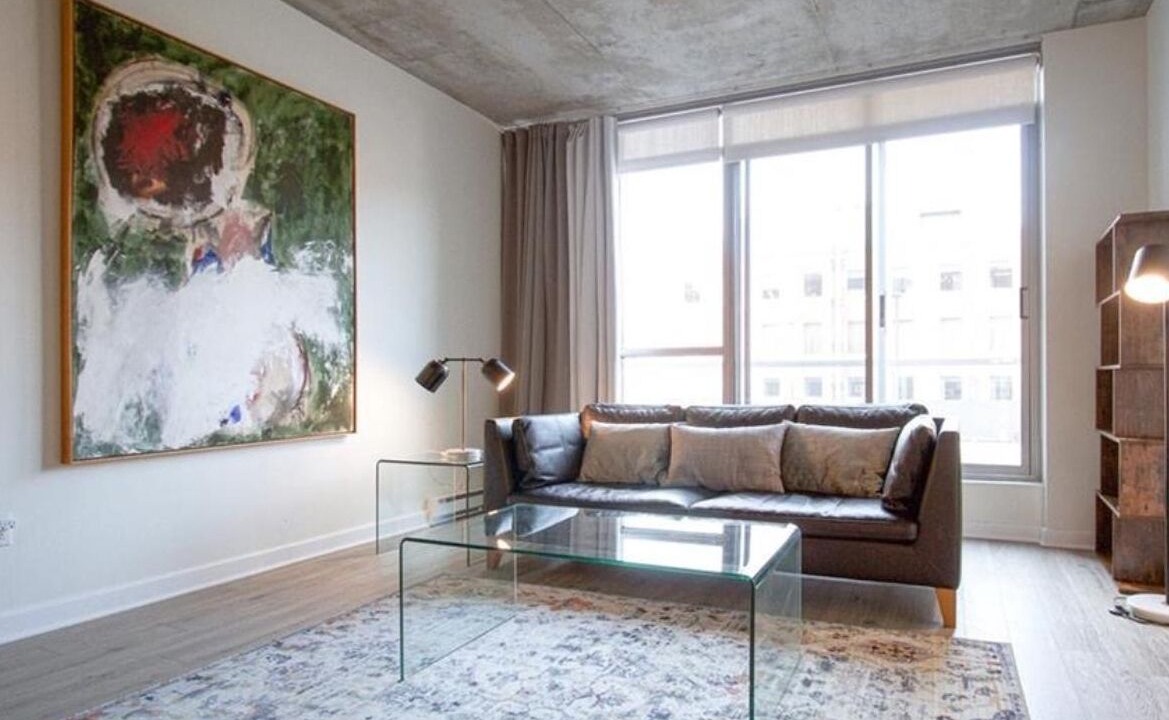Photo of Livingroom in Downtown Ottawa