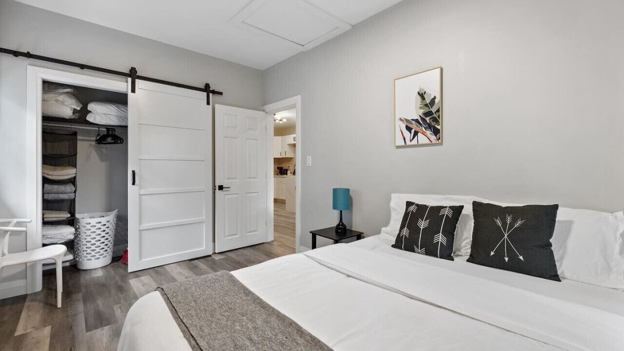 Photo of Bedroom in Bridgeview