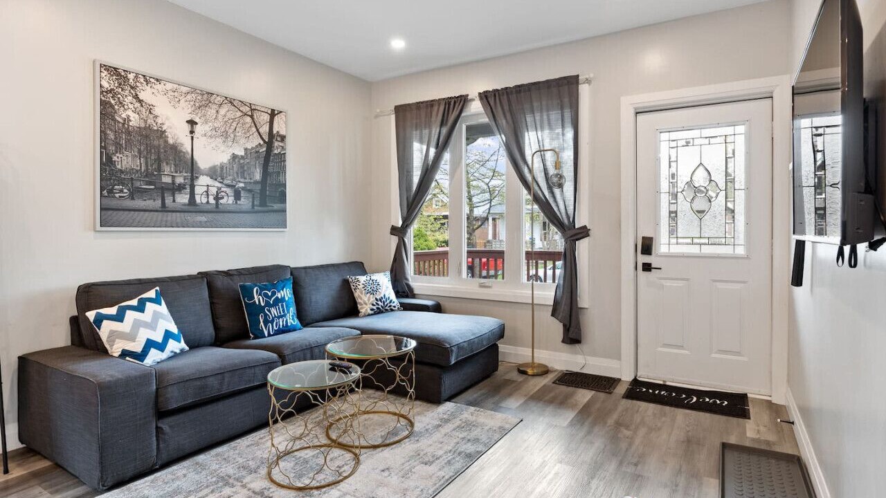 Photo of Livingroom in Bridgeview