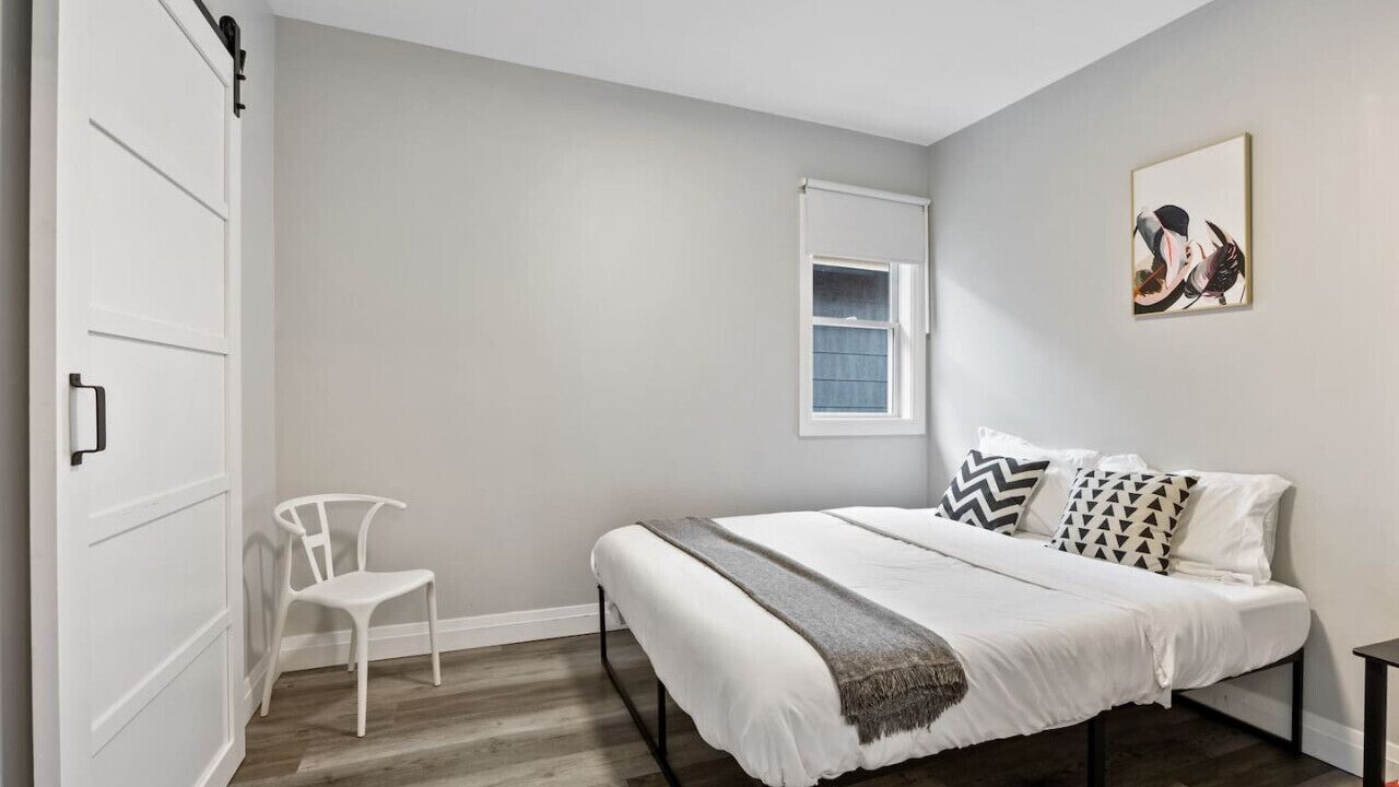 Photo of Bedroom in Bridgeview