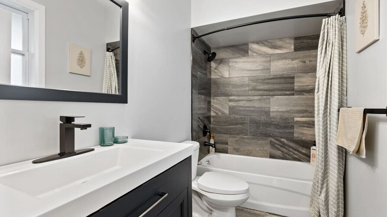 Photo of Bathroom in Bridgeview