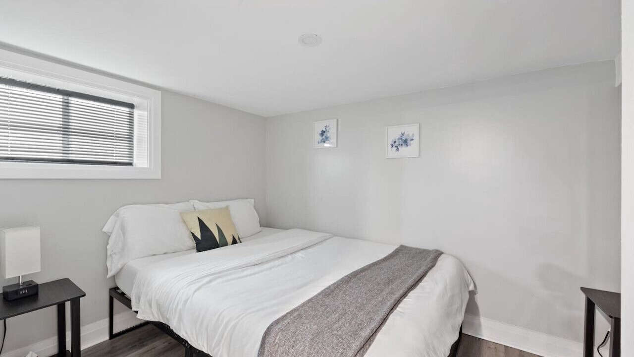 Photo of Bedroom in Bridgeview
