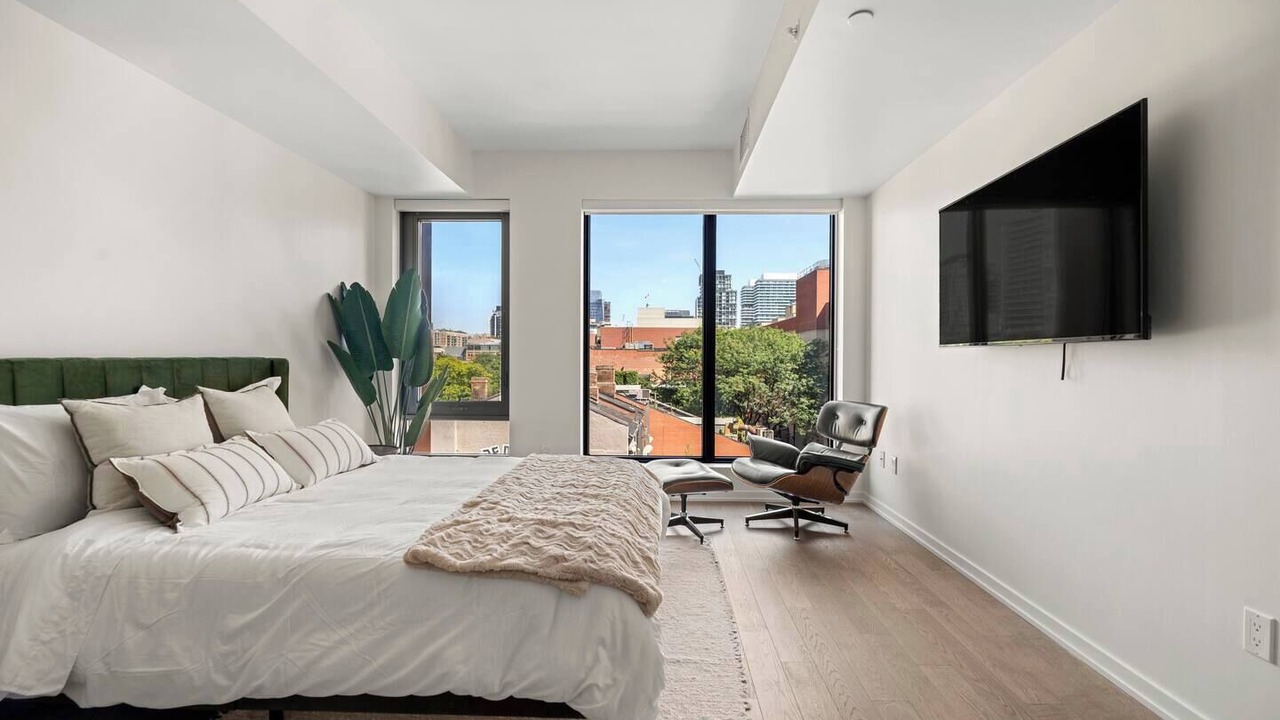 Photo of Bedroom in Financial District