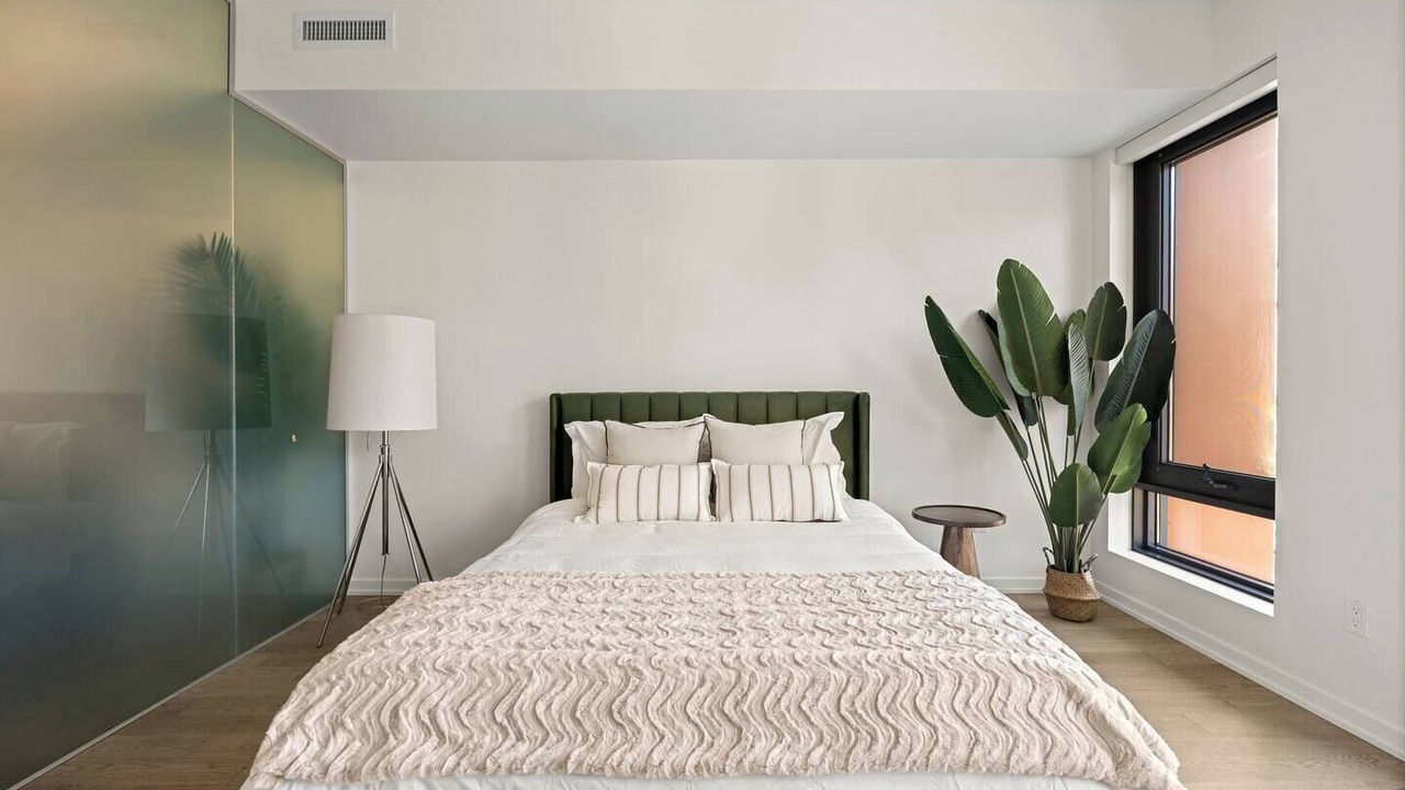 Photo of Bedroom in Financial District