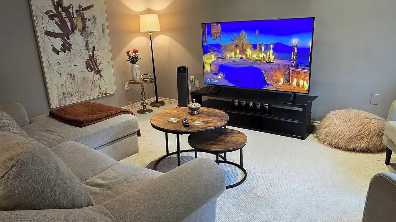 Photo of Livingroom in Meadowvale Village