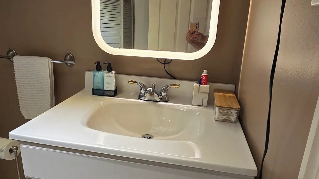 Photo of Bathroom in Meadowvale Village