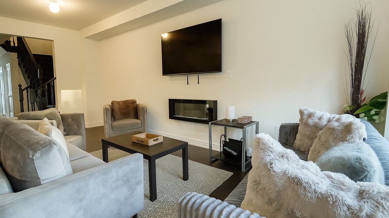 Photo of Livingroom in Vaughan
