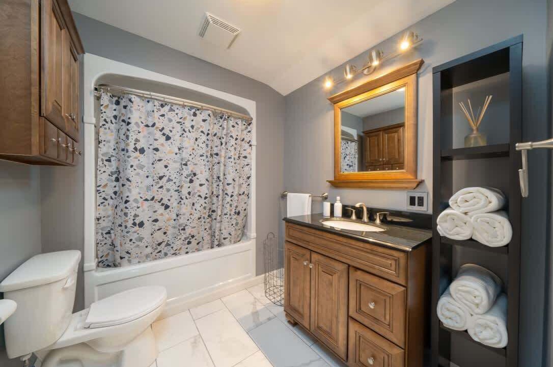 Photo of Bathroom in Hillier