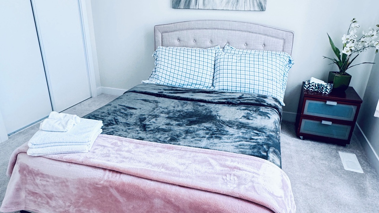 Photo of Bedroom in Port Colborne