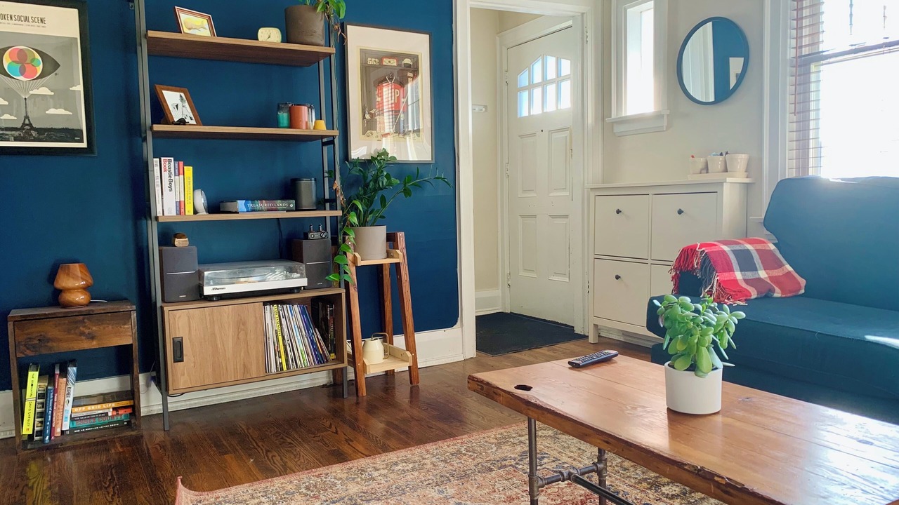 Photo of Livingroom in Keelesdale - Eglinton West