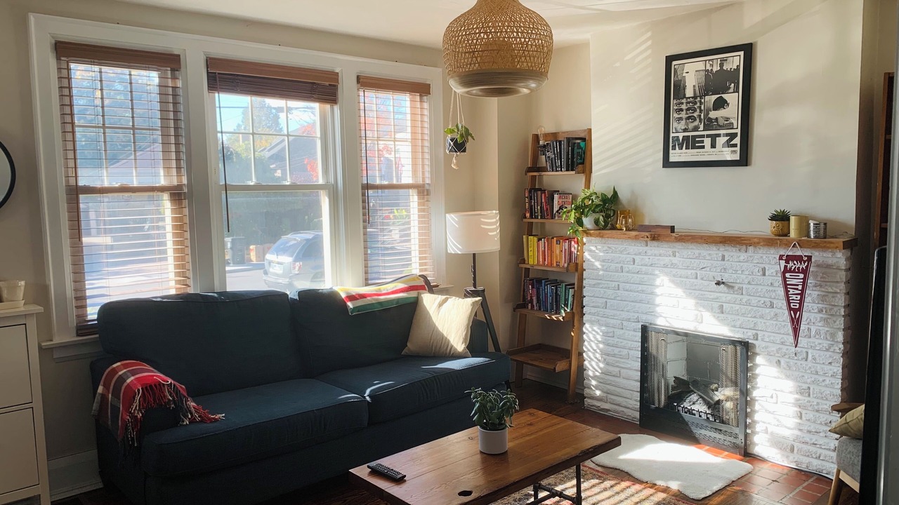 Photo of Livingroom in Keelesdale - Eglinton West