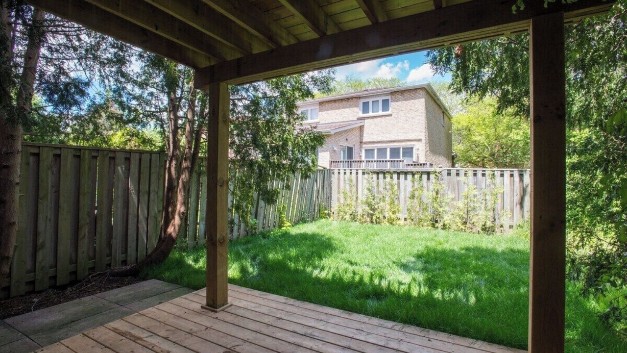Photo of Outdoor in Thornhill