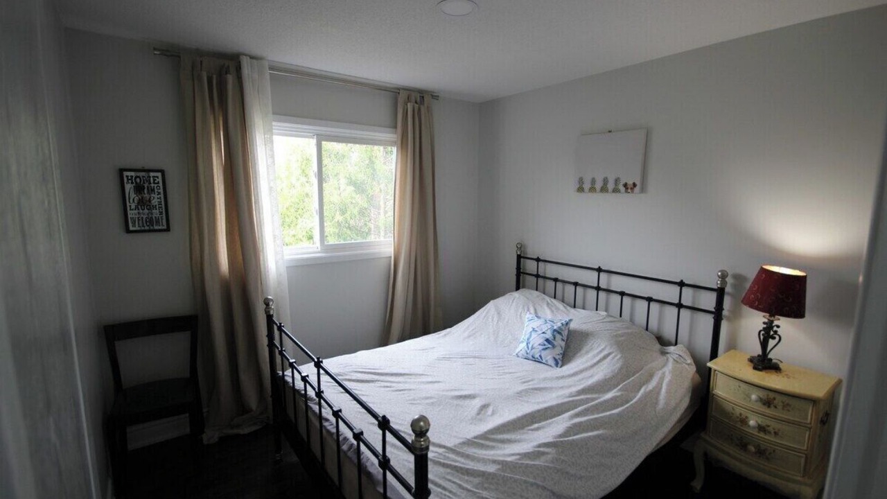 Photo of Bedroom in Thornhill