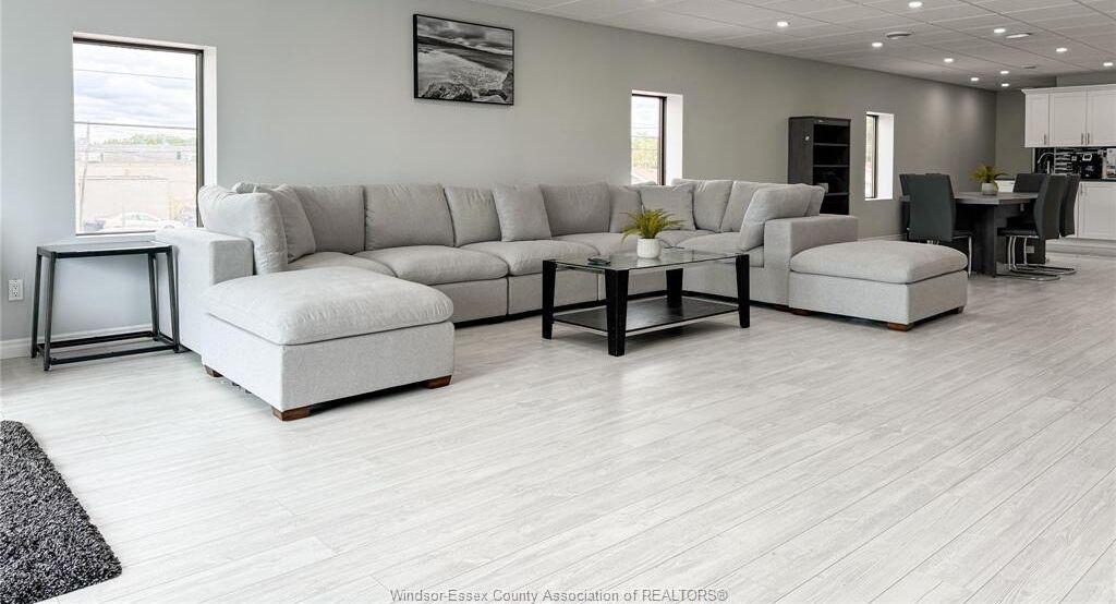 Photo of Livingroom in East Windsor