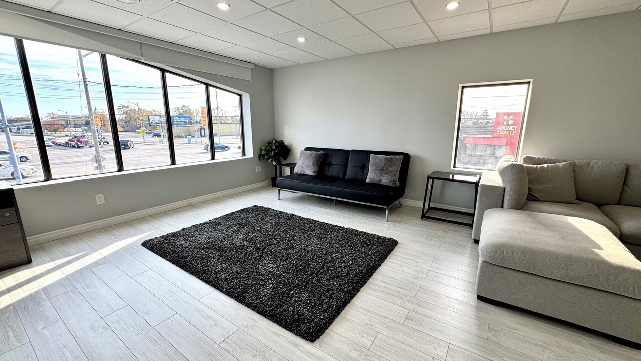 Photo of Livingroom in East Windsor