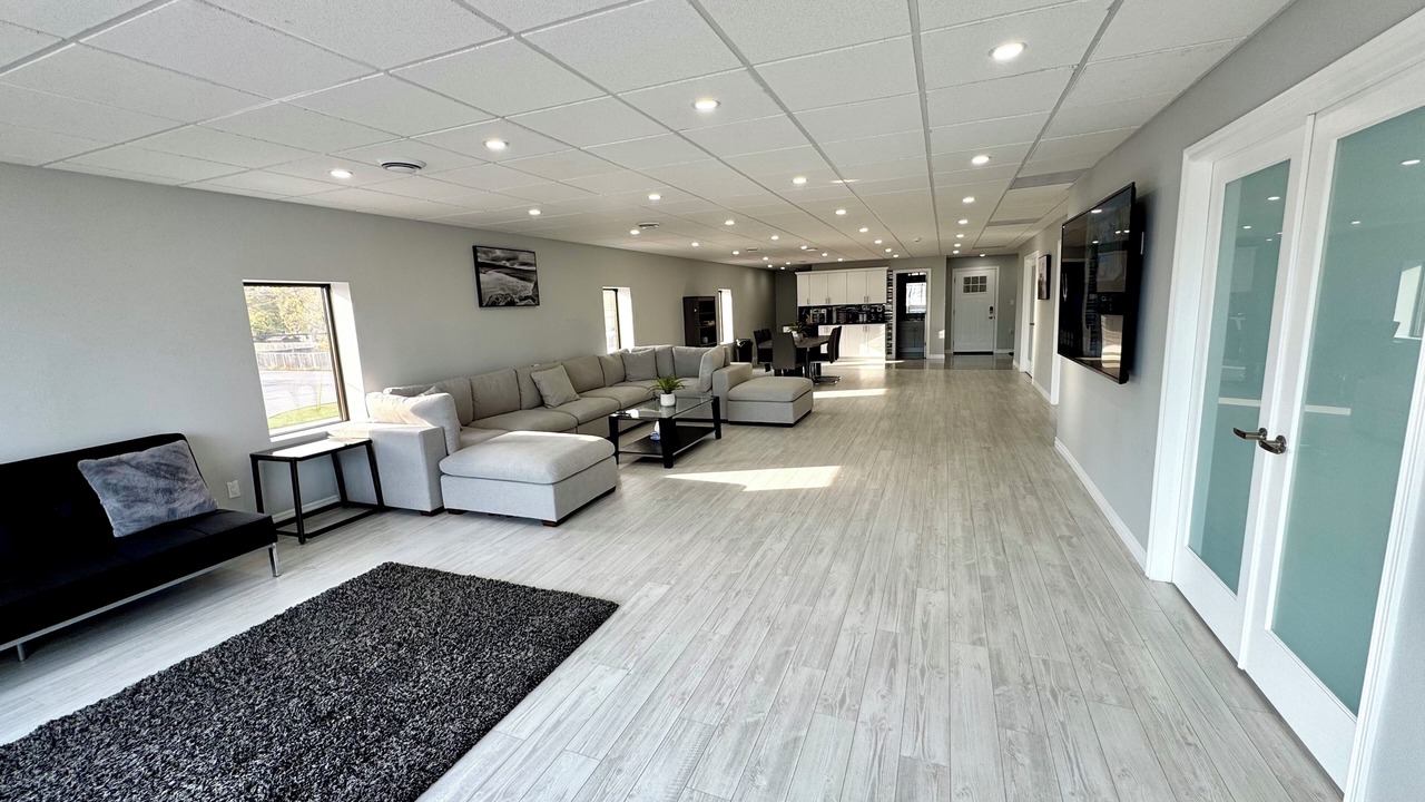 Photo of Livingroom in East Windsor