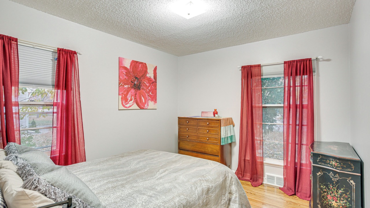 Photo of Bedroom in Richfield