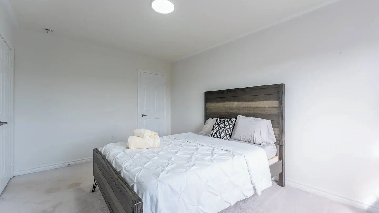 Photo of Bedroom in Caledon