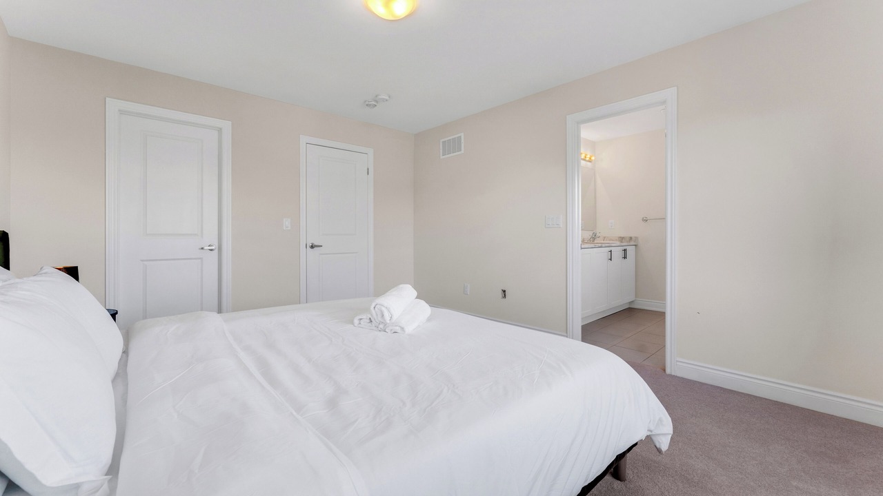 Photo of Bedroom in Oakville