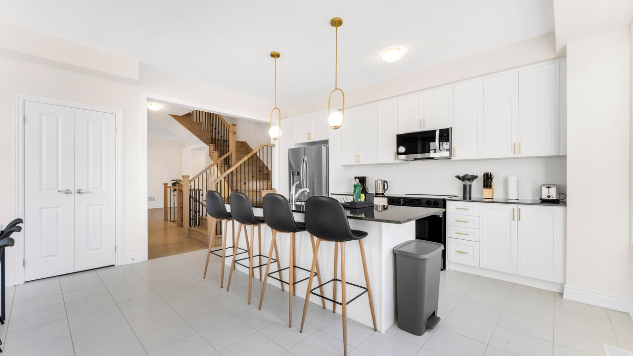 Photo of Kitchen in Oakville