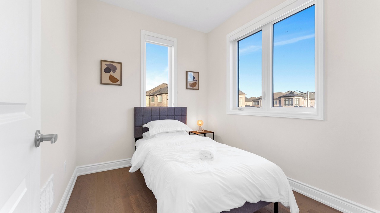 Photo of Bedroom in Oakville