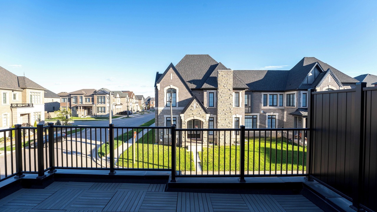 Photo of Outdoor in Oakville