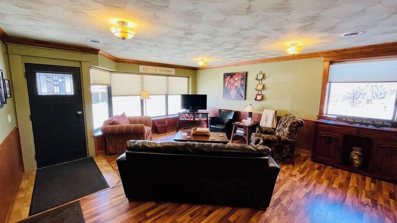 Photo of Livingroom in Redwood Falls