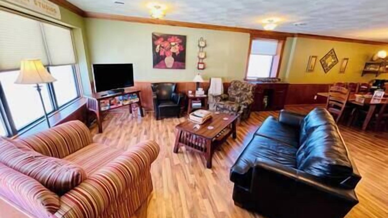 Photo of Livingroom in Redwood Falls