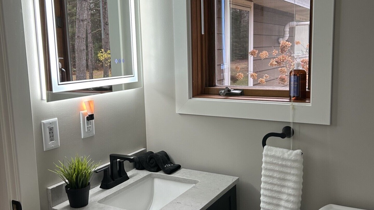 Photo of Bathroom in Melrude