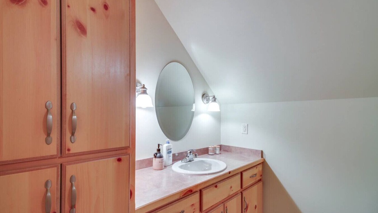 Photo of Bathroom in Garrison