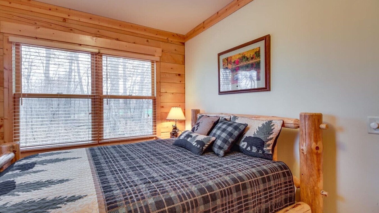 Photo of Bedroom in Garrison