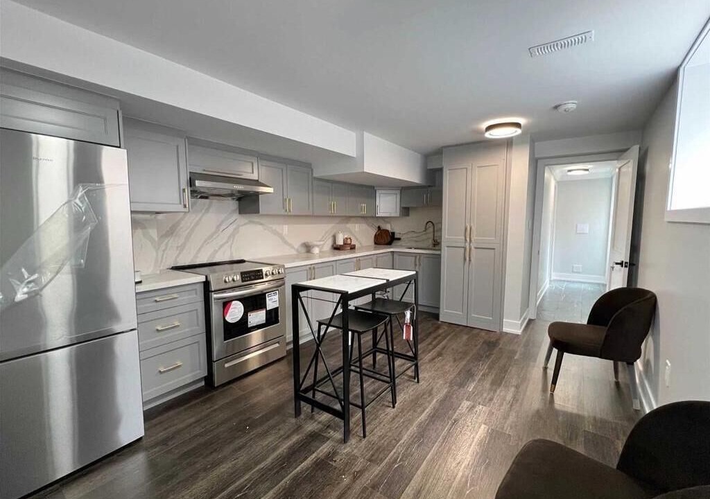 Photo of Kitchen in Erin Mills