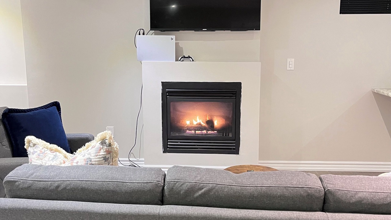 Photo of Livingroom in Durham Region