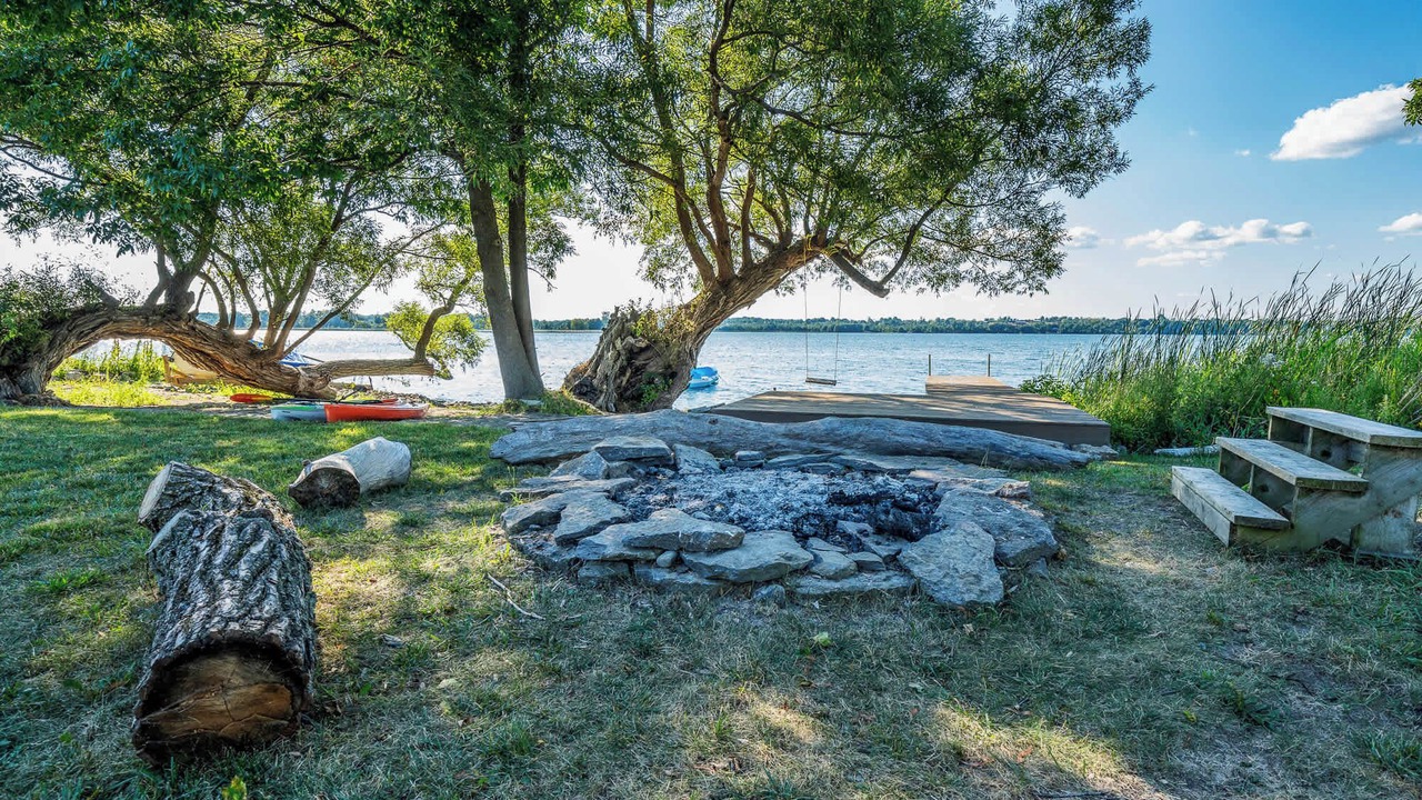 Photo of Outdoor in Milford