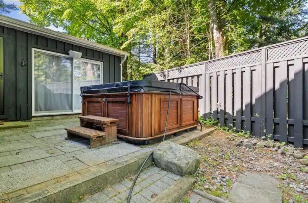 Photo of Patio Balcony in Muskoka Lakes