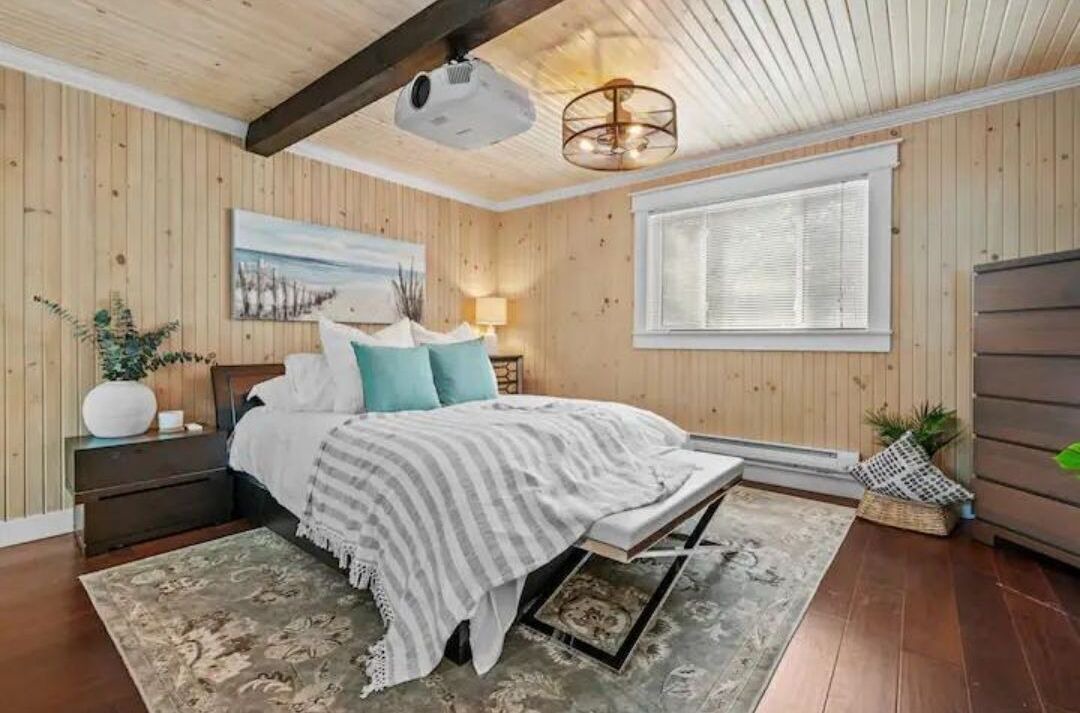 Photo of Bedroom in Muskoka Lakes