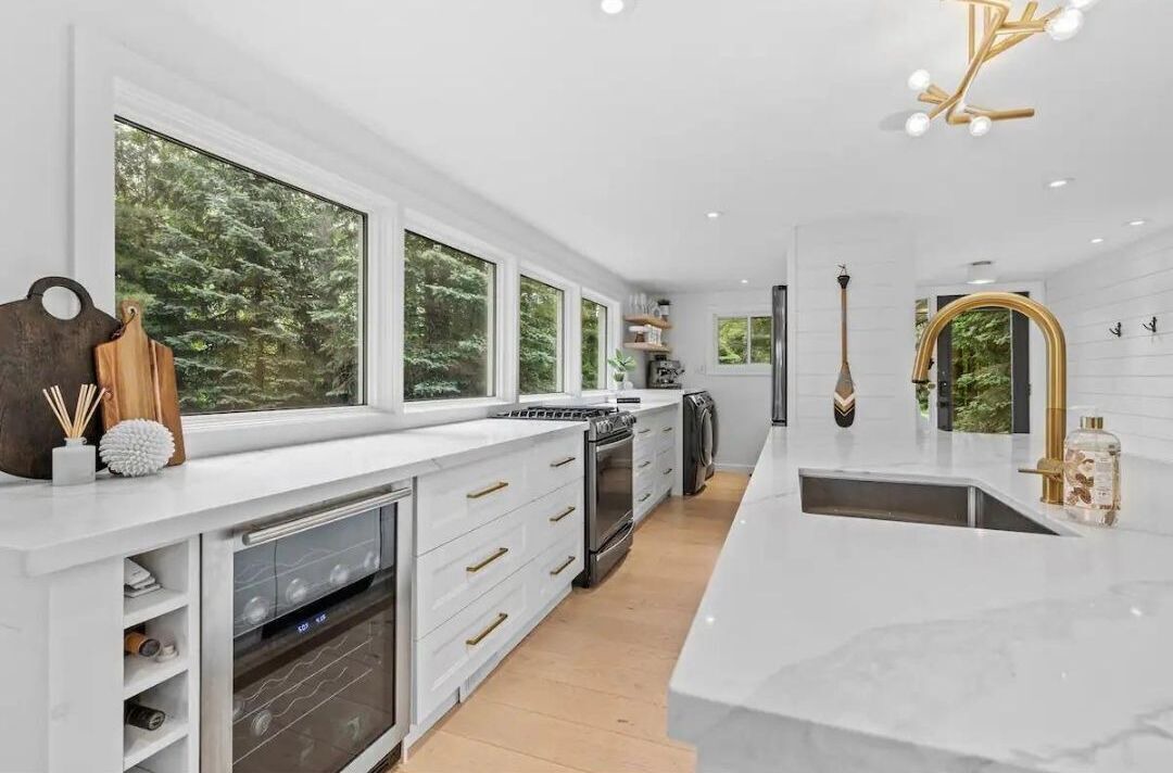 Photo of Kitchen in Muskoka Lakes