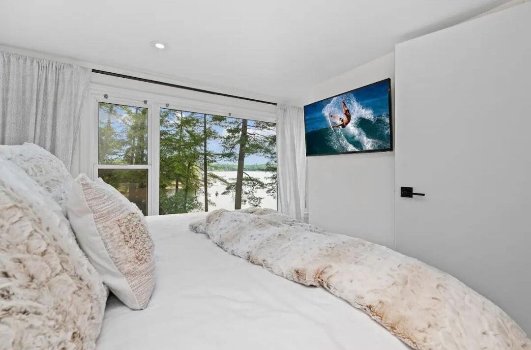 Photo of Bedroom in Muskoka Lakes