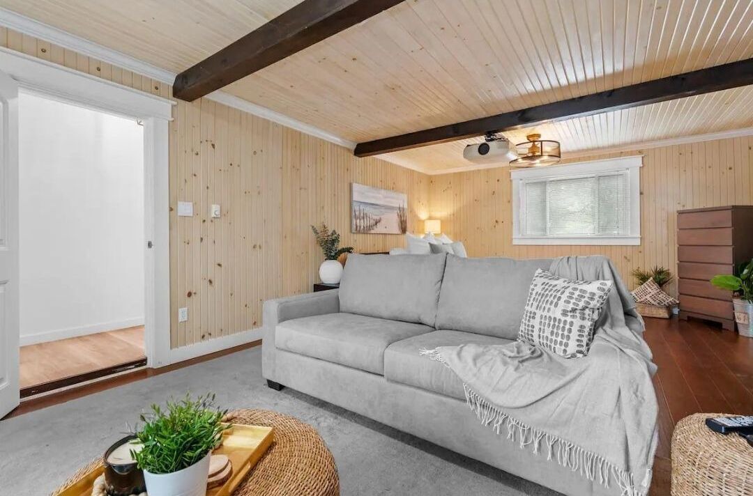 Photo of Livingroom in Muskoka Lakes