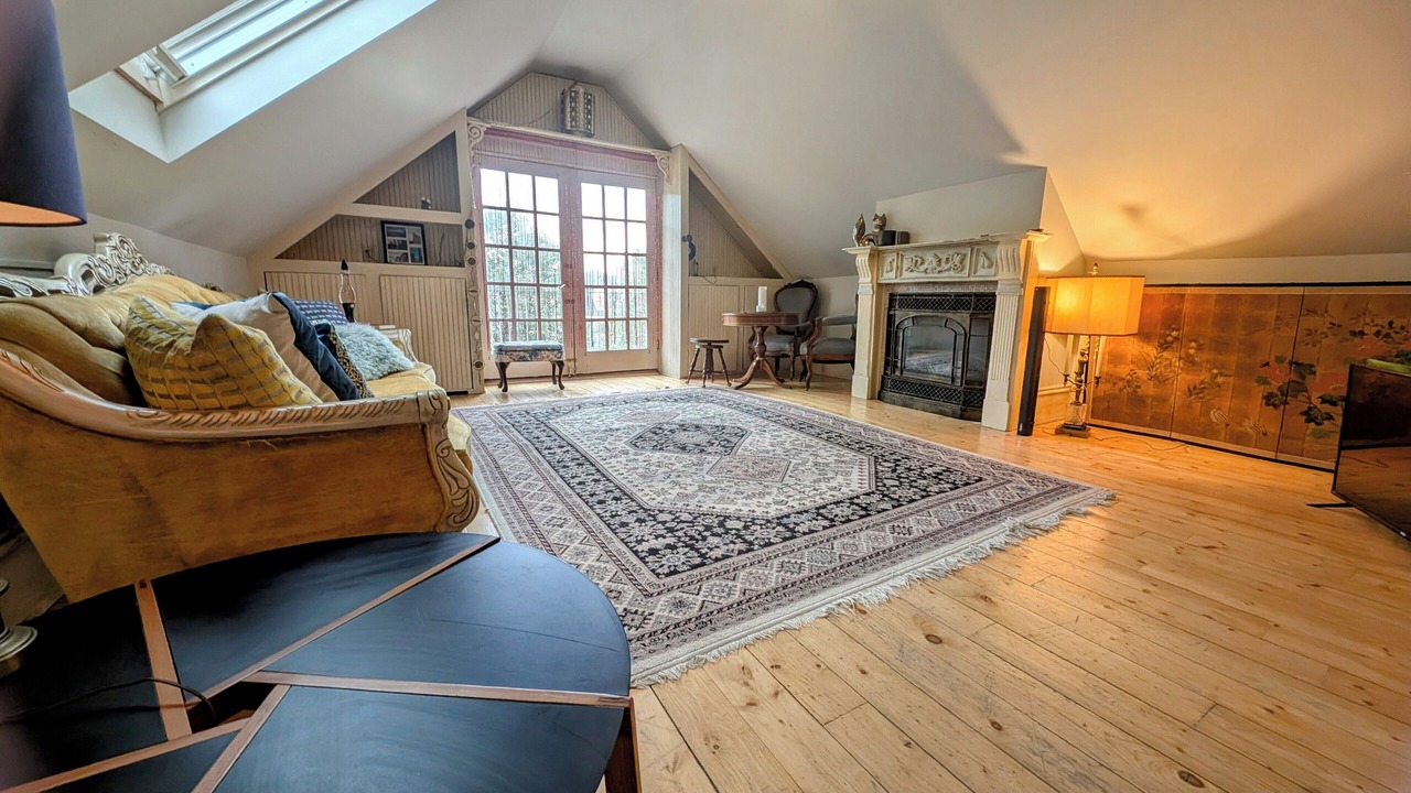 Photo of Livingroom in Uptown