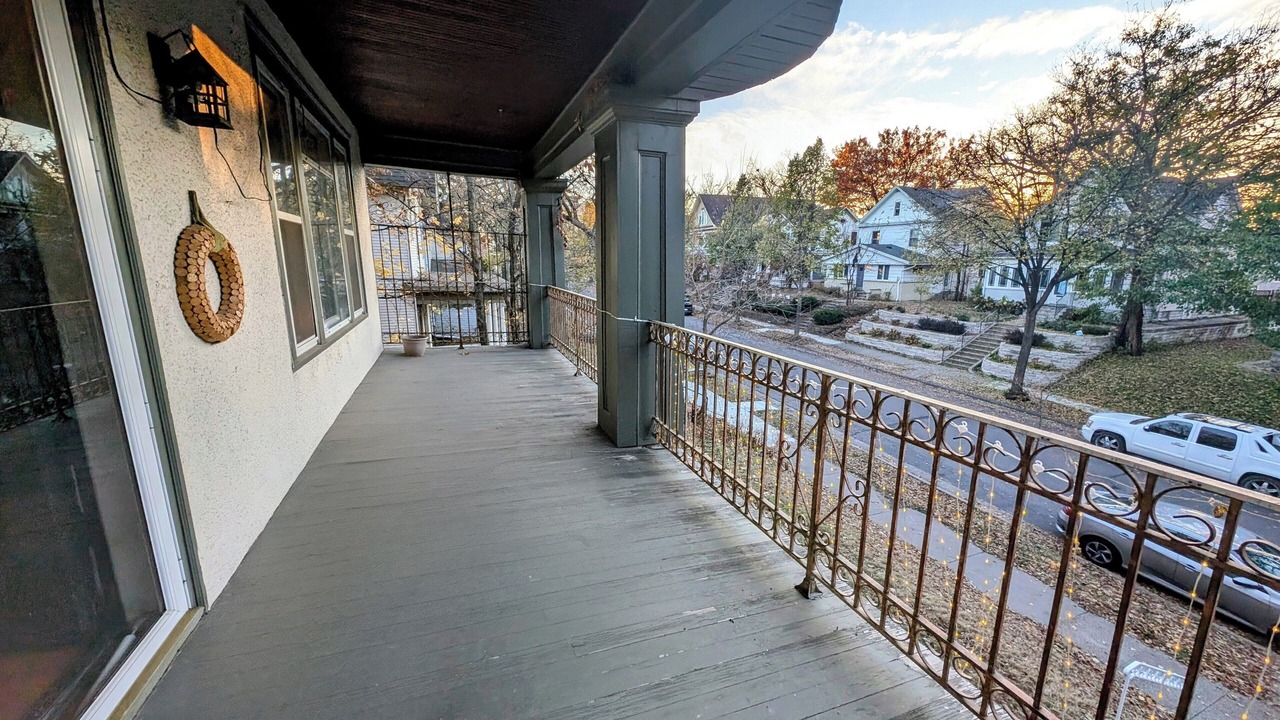 Photo of Outdoor in Uptown