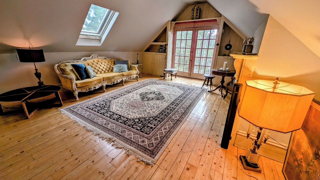 Photo of Livingroom in Uptown