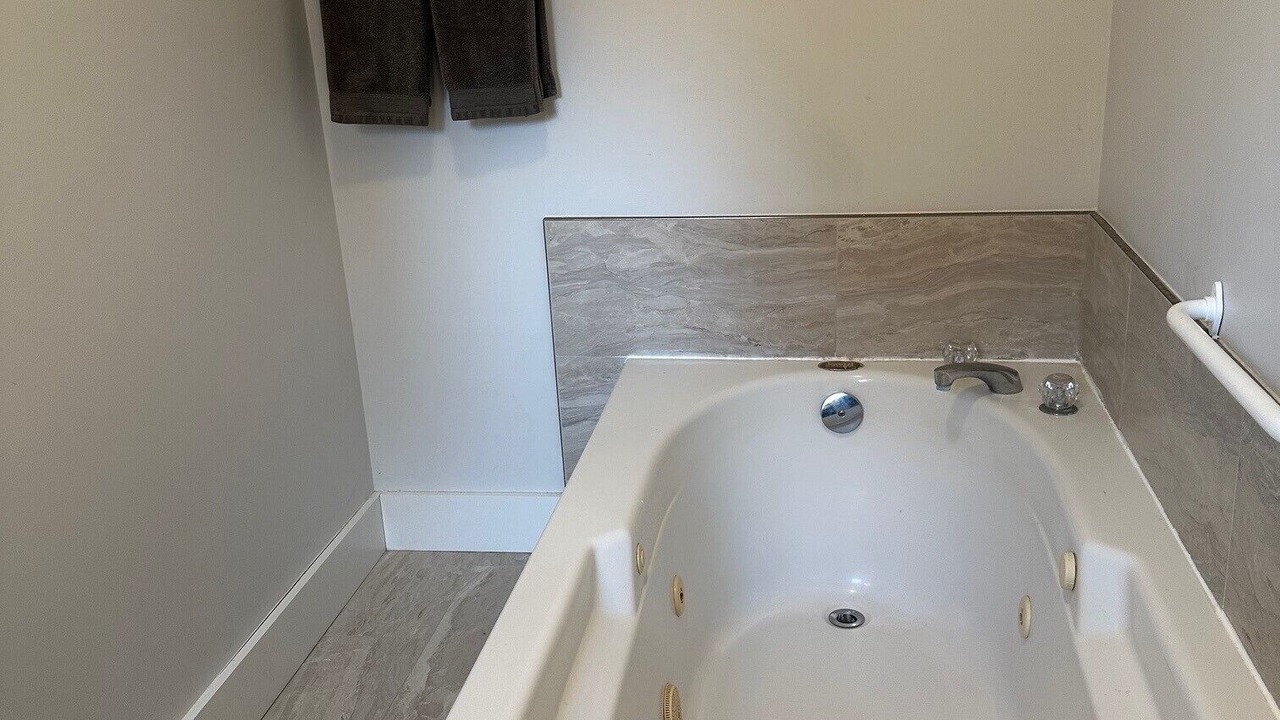 Photo of Bathroom in Alton